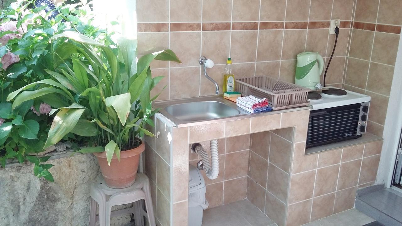 Apartments Slavica Rafailovici Будва Екстериор снимка